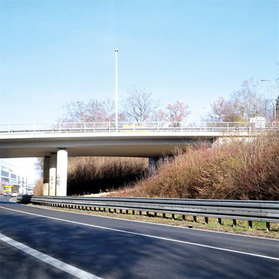 W Beam Highway Metal Guardrail personalizzato con fine terminale SKT in acciaio esportato nelle Filippine