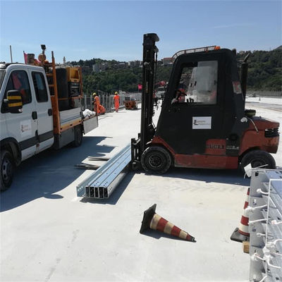 Sicurezza all'aperto Righe galvanizzate per autostrade e Righe metalliche usate