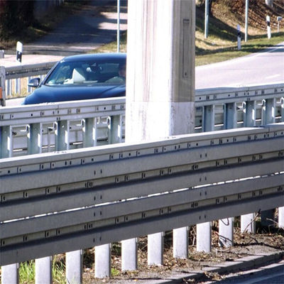 2.67 mm Spessore nominale Barriera per incidenti stradali di base in metallo con certificati CE/BV/ISO
