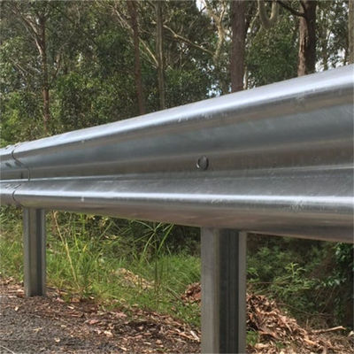 Tecnologia laminata a freddo galvanizzata a caldo S235jr S345jr Righe di protezione per autostrade in acciaio galvanizzato
