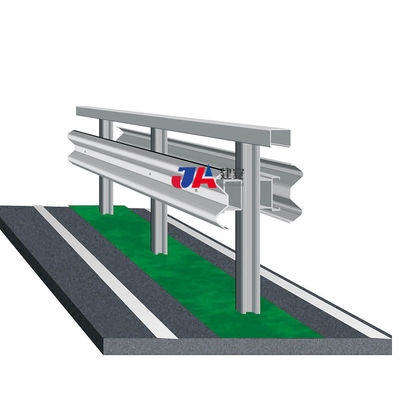 Barricata per autostrade in acciaio a tre onde con dimensioni personalizzate e tecnologia galvanizzata a caldo