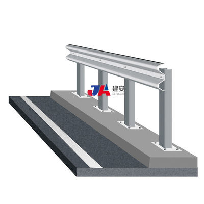 ISO 9001/14001/18001 Certificato Q235 Q345 Guardia stradale a fascia ovest per la sicurezza del traffico