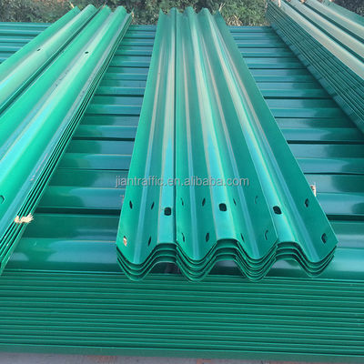 Sicurezza stradale standard AASHTO M-180 W Beam Guardrail galvanizzato per sconto sul mercato