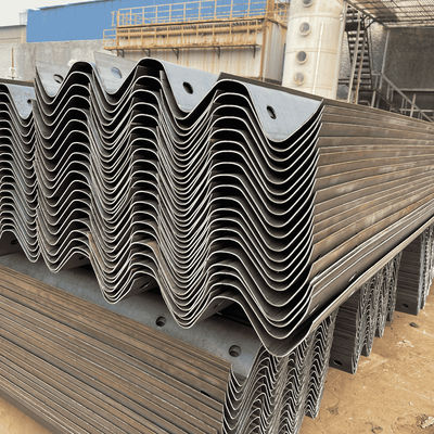 Protezione della sicurezza stradale Righe di protezione galvanizzata immersa a caldo con rivestimento in zinco personalizzato