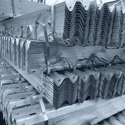 Protezione della sicurezza stradale Righe di protezione galvanizzata immersa a caldo con rivestimento in zinco personalizzato