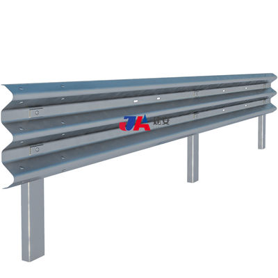 Rivestimento di zinco personalizzato Thrie Beam Highway Guardrail con e caratteristiche di sicurezza migliorate