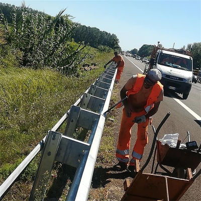 Barriera per incidenti stradali in acciaio galvanizzato per i requisiti dei clienti