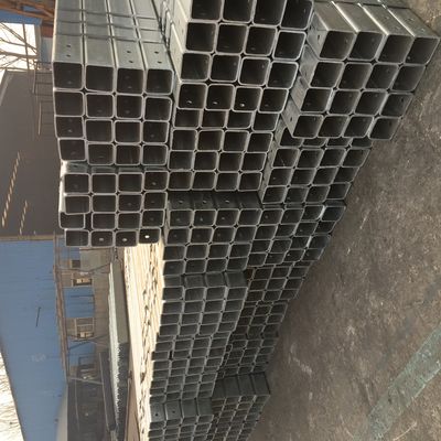 Particolari di corrimano per autostrade, poste quadrate, galvanizzati e rivestiti in polvere per la sicurezza stradale