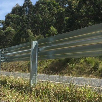 ISO9001/TUV/ BV/CE Certificato W Beam Guardrail per la protezione da incidenti stradali galvanizzati a caldo