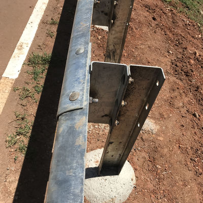 Sicurezza del traffico stradale U Channel Guardrail Post Protezione stradale essenziale