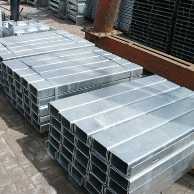 Traffic Road Steel Barrier U Channel Guardrail Post con e certificato ISO9001 2008